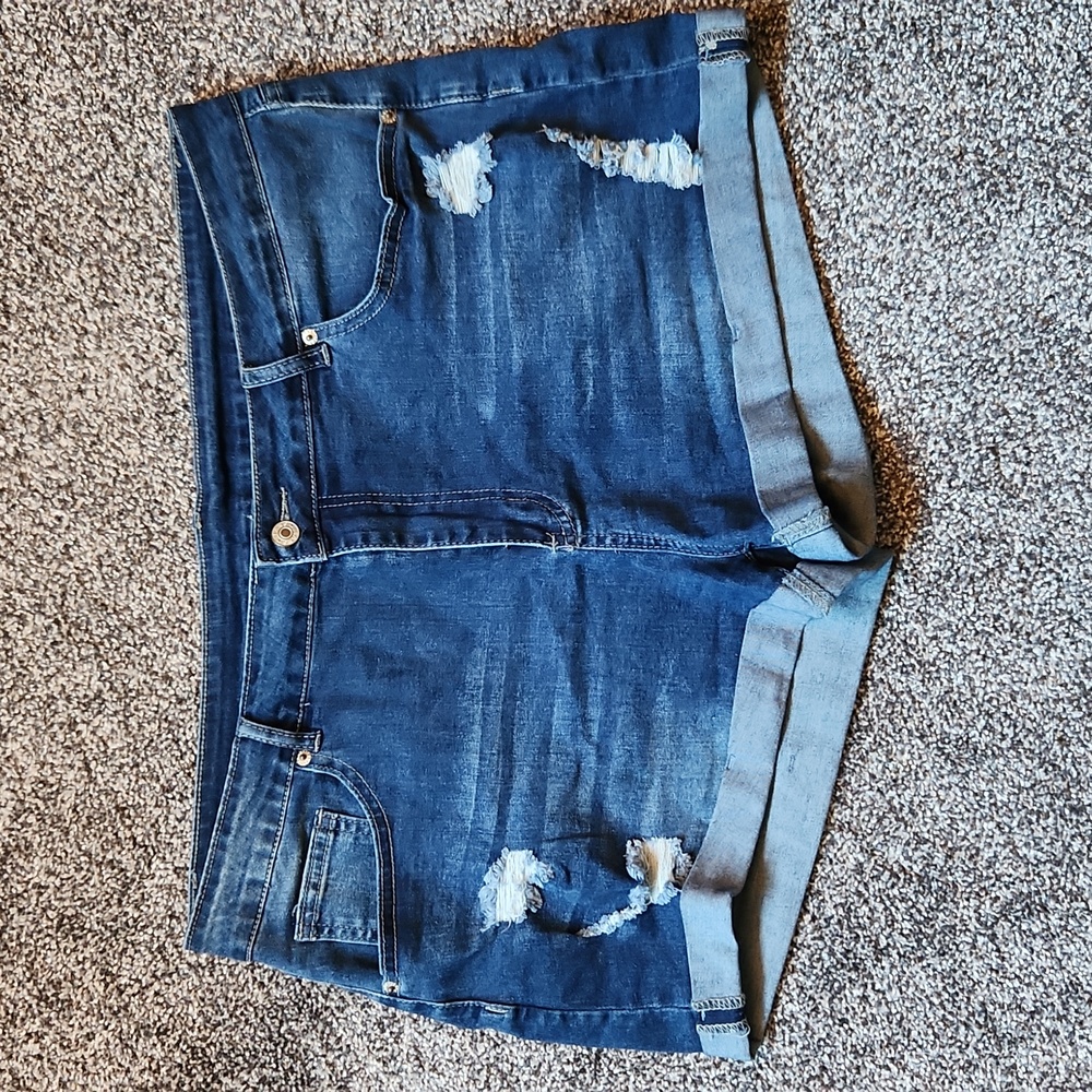 SHEIN Plus Size High Rise Stretchy Distressed Jean Shorts